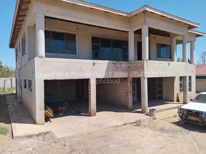 6 Bedroom House for Sale in Crowhill Views, Harare