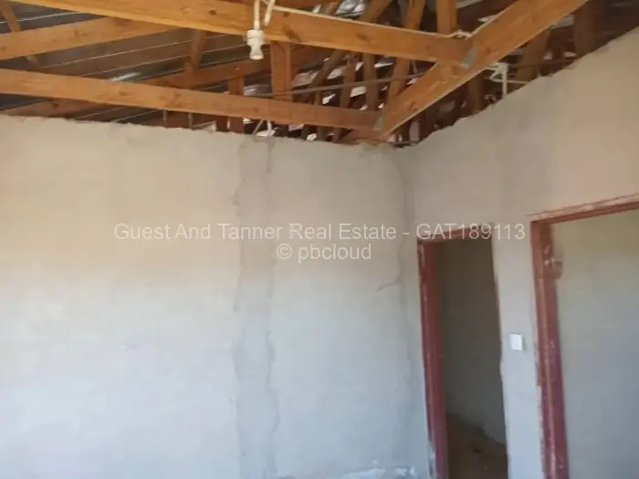 6 Bedroom House for Sale in Crowhill Views, Harare