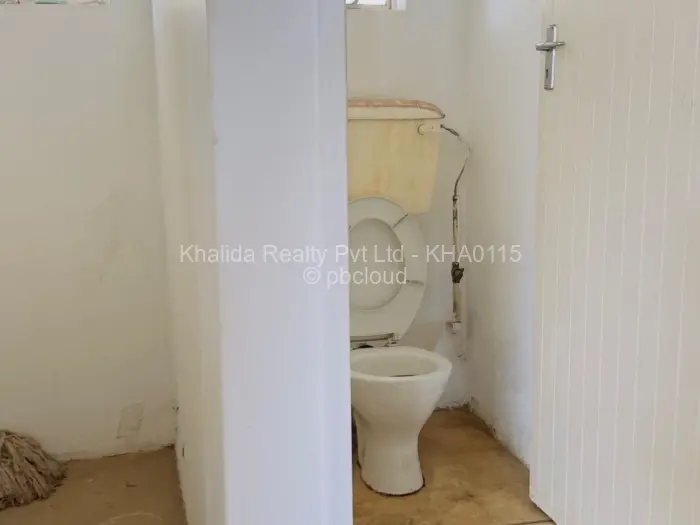 Warehouse/Industrial for Sale in Bluff Hill, Harare