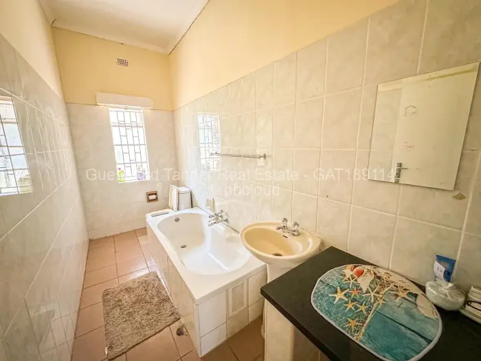 6 Bedroom House for Sale in Greendale North, Harare