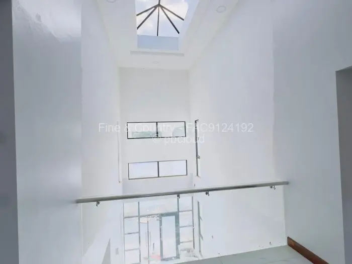 8 Bedroom House to Rent in Greystone Park, Harare