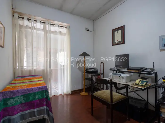 4 Bedroom House for Sale in Highlands, Harare