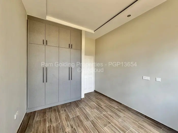 3 Bedroom House to Rent in Arlington