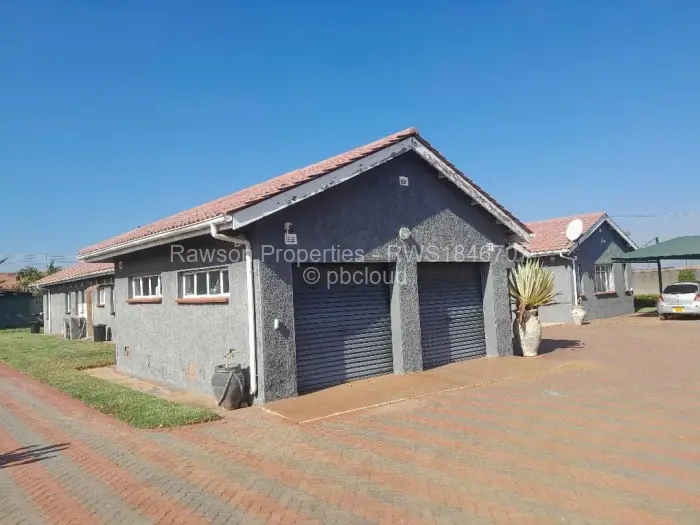 4 Bedroom House for Sale in Norton, Norton