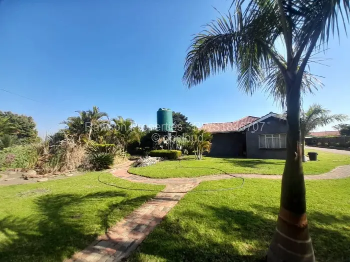 4 Bedroom House for Sale in Norton, Norton