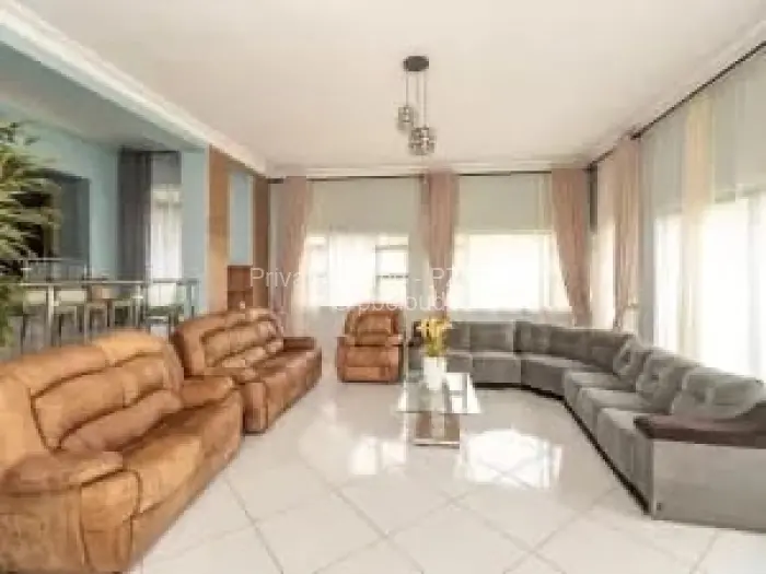 House to Rent in Borrowdale, Harare