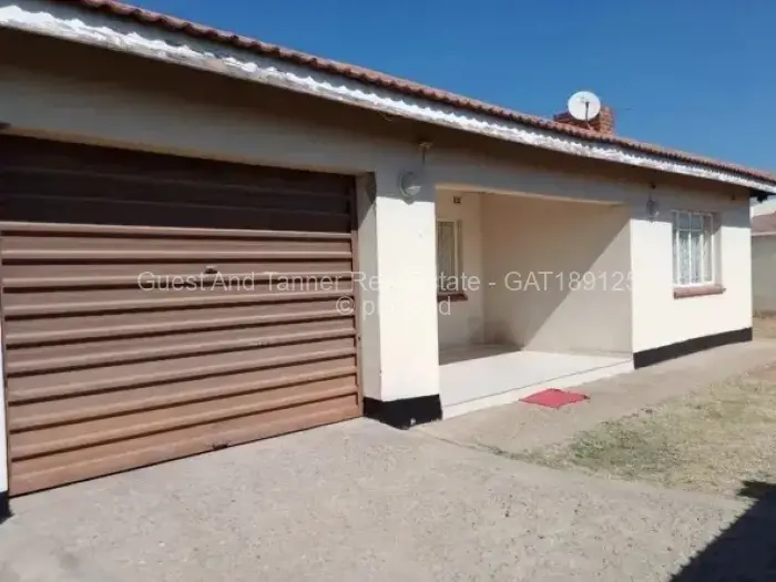 4 Bedroom House for Sale in Zimre Park, Harare