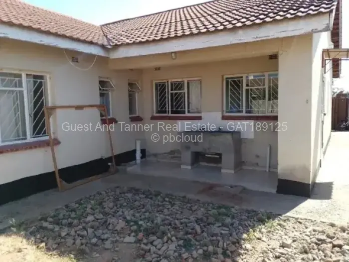 4 Bedroom House for Sale in Zimre Park, Harare