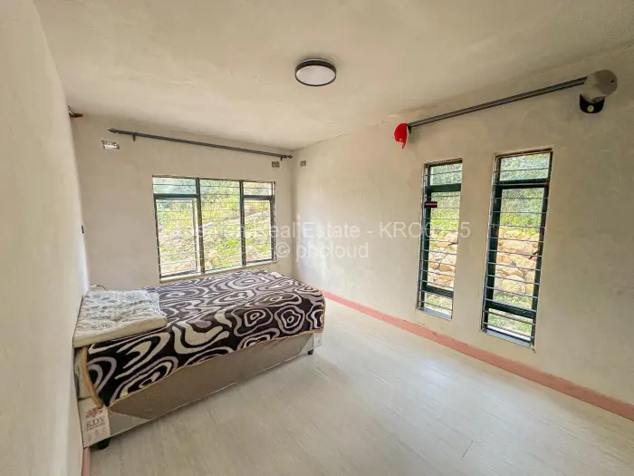 4 Bedroom House for Sale in Crowhill Views, Harare