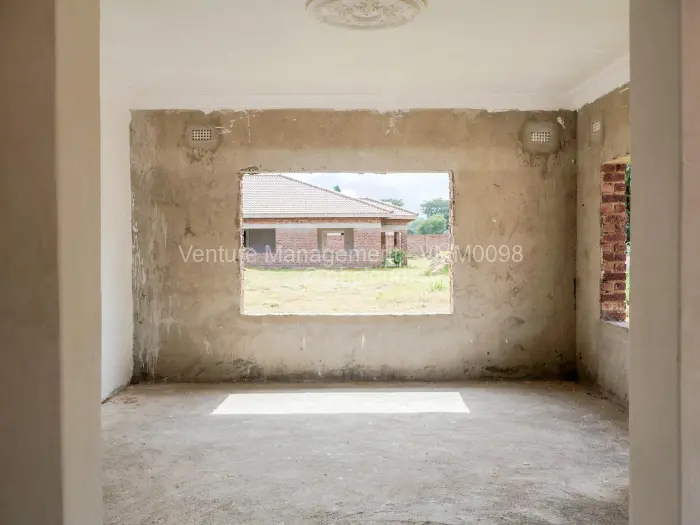 Townhouse/Cluster for Sale in Waterfalls, Harare