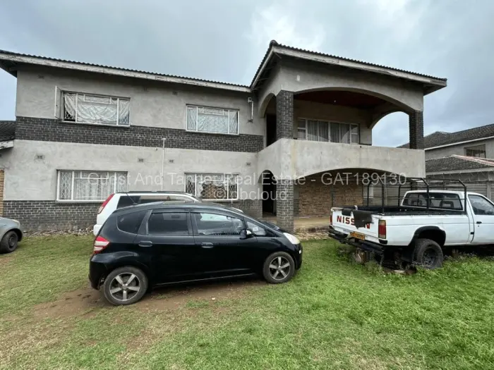6 Bedroom House for Sale in Borrowdale, Harare