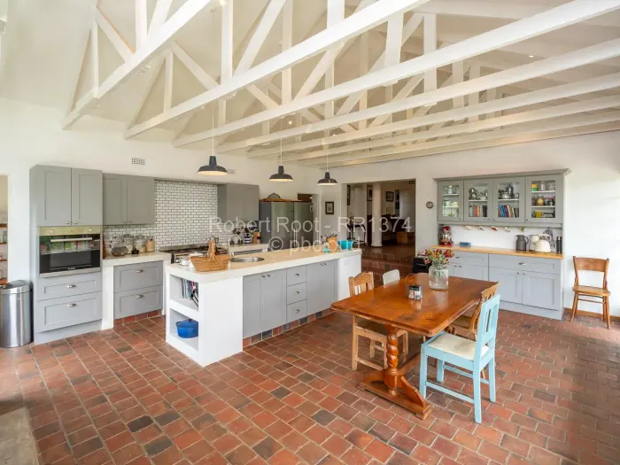 5 Bedroom House for Sale in Umwinsidale, Harare