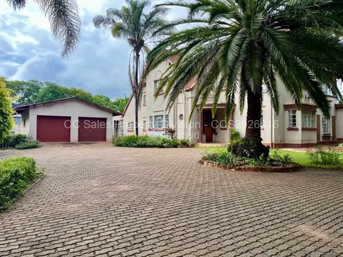 4 Bedroom House for Sale in Suburbs, Bulawayo