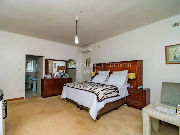 4 Bedroom House for Sale in Alexandra Park, Harare