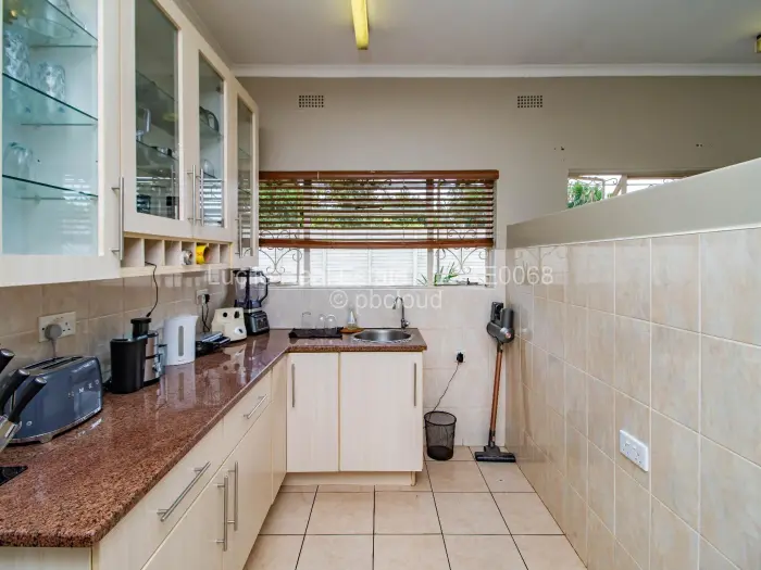 4 Bedroom House for Sale in Alexandra Park, Harare
