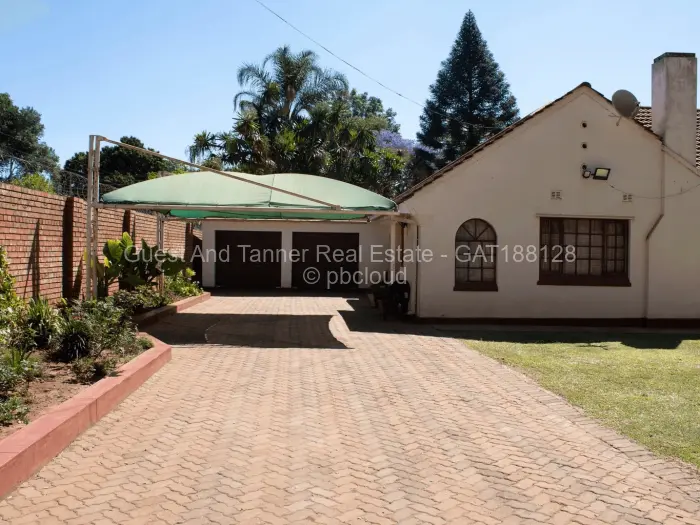 2 Bedroom House for Sale in Eastlea, Harare