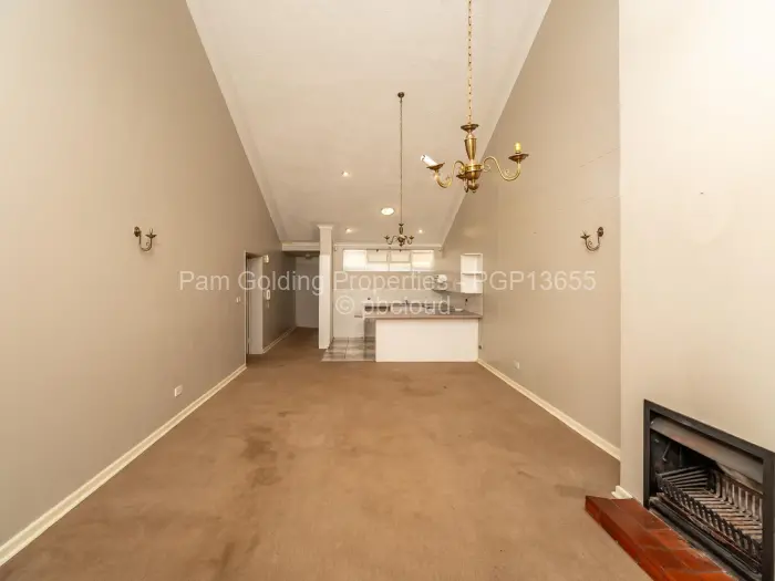 2 Bedroom Cottage/Garden Flat to Rent in Borrowdale