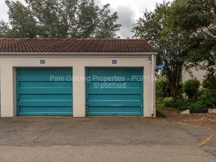 2 Bedroom Cottage/Garden Flat to Rent in Borrowdale