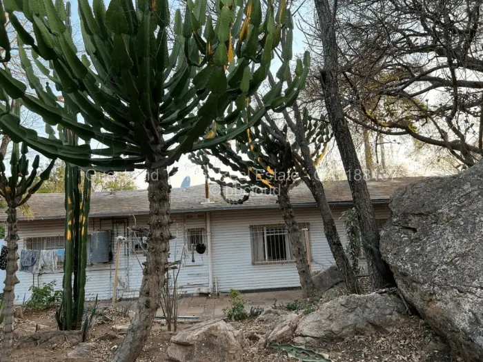 3 Bedroom House for Sale in Hillside Byo, Bulawayo