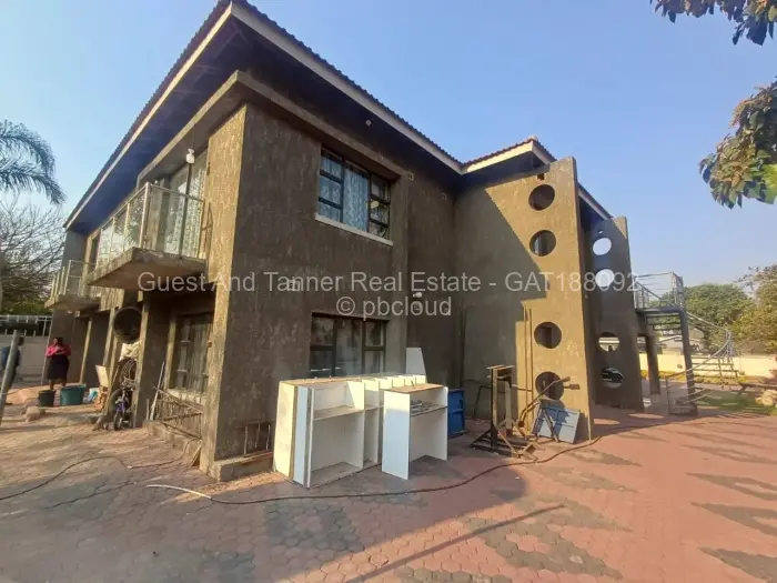 6 Bedroom House for Sale in Avondale, Harare
