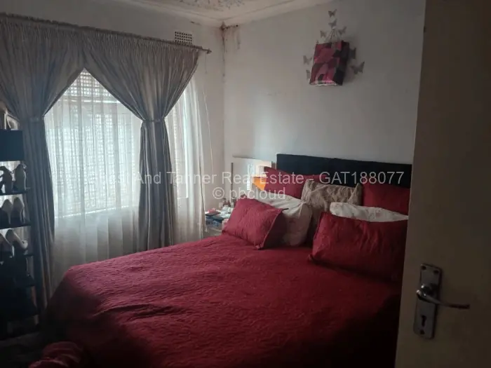 3 Bedroom House for Sale in Mainway Meadows, Harare