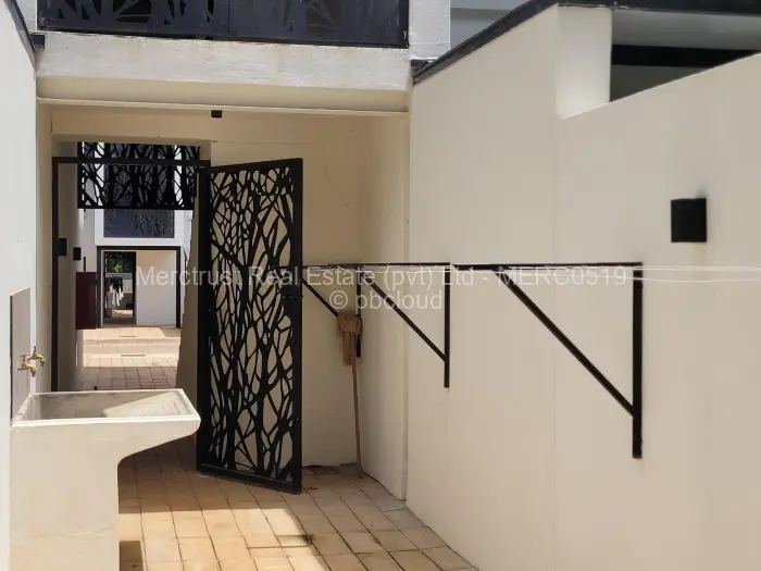 Flat/Apartment for Sale in Vainona, Harare