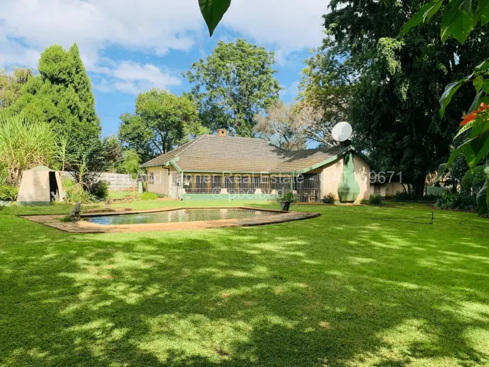 6 Bedroom House for Sale in Marlborough, Harare