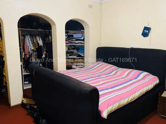 6 Bedroom House for Sale in Marlborough, Harare