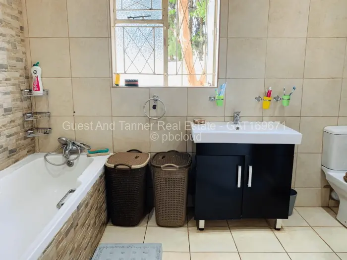 6 Bedroom House for Sale in Marlborough, Harare