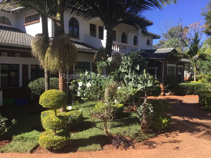 5 Bedroom House for Sale in Borrowdale, Harare