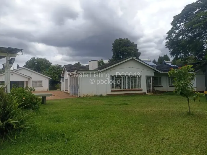 5 Bedroom House to Rent in Mount Pleasant, Harare