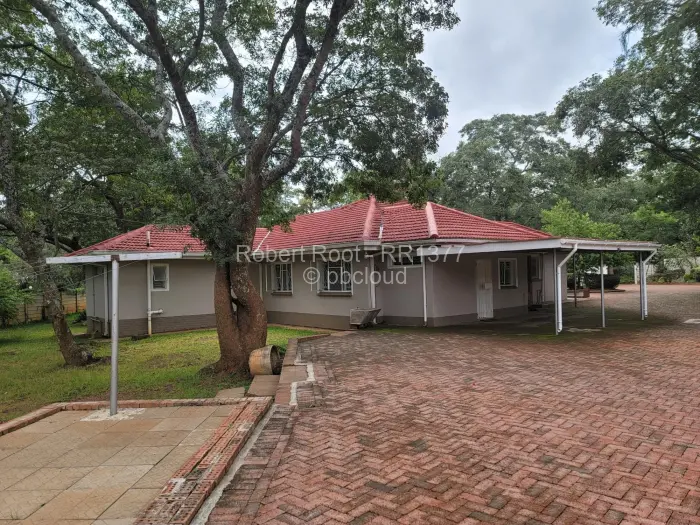 3 Bedroom House to Rent in Chisipite, Harare