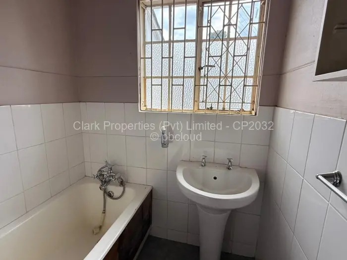 Office to Rent in Eastlea, Harare