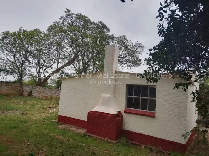 1 Bedroom House to Rent in Mabelreign, Harare