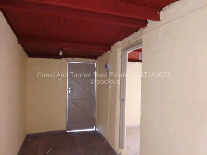 1 Bedroom House to Rent in Mabelreign, Harare