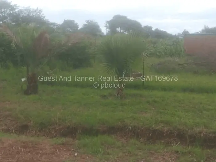 Residential Stand for Sale in Norton, Norton