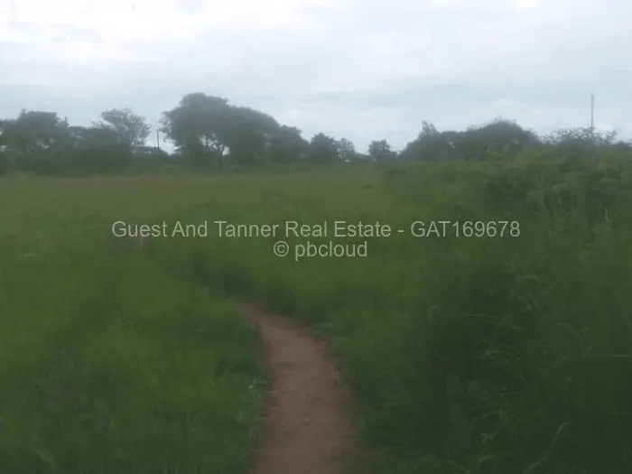 Residential Stand for Sale in Norton, Norton