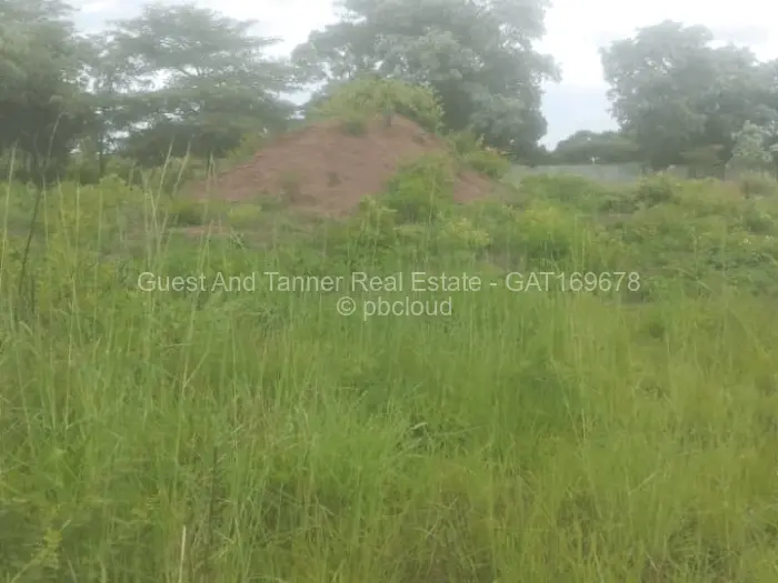 Residential Stand for Sale in Norton, Norton