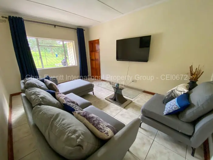 2 Bedroom Cottage/Garden Flat to Rent in Helensvale, Harare