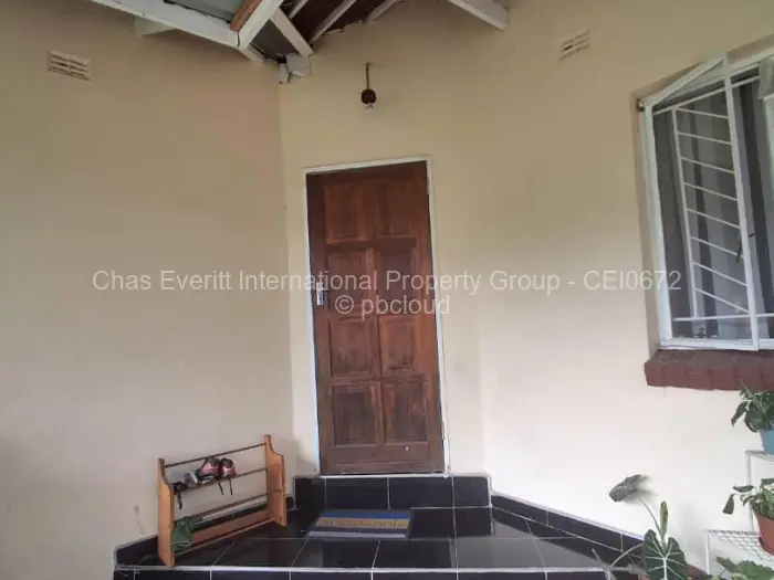 2 Bedroom Cottage/Garden Flat to Rent in Helensvale, Harare