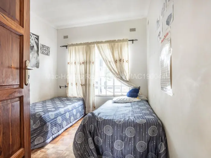 5 Bedroom House for Sale in Borrowdale, Harare