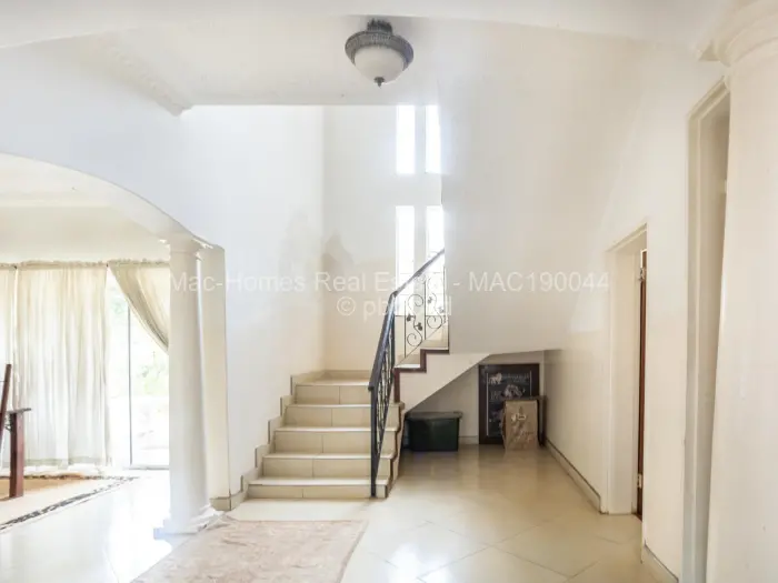 5 Bedroom House for Sale in Borrowdale, Harare