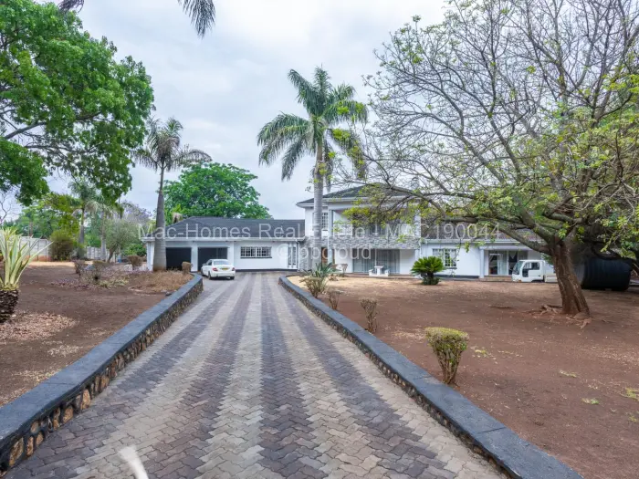 5 Bedroom House for Sale in Borrowdale, Harare