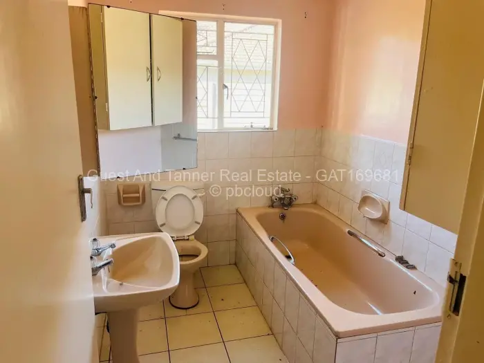 3 Bedroom House to Rent in Marlborough, Harare