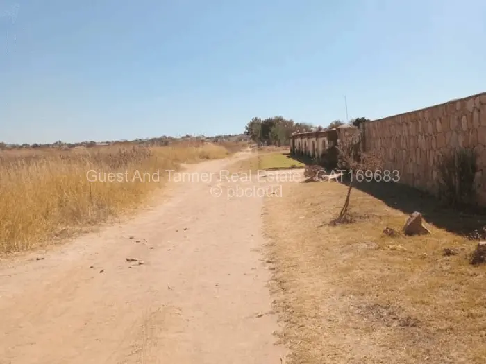 Residential Stand for Sale in Whitecliff, Harare