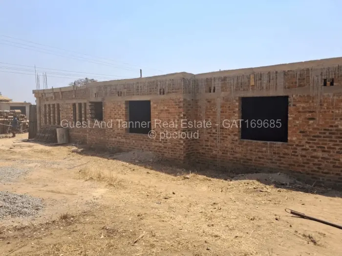 5 Bedroom House for Sale in Crowhill Views, Harare