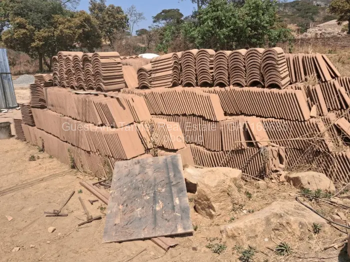 5 Bedroom House for Sale in Crowhill Views, Harare