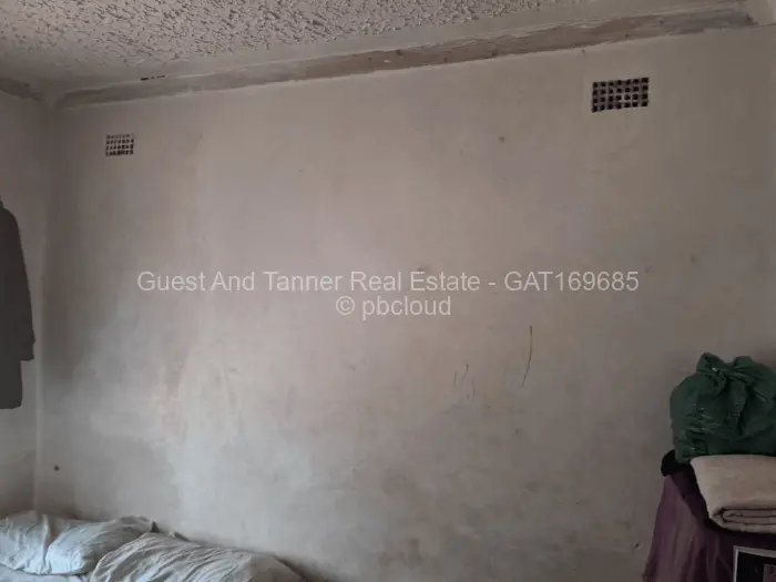 5 Bedroom House for Sale in Crowhill Views, Harare