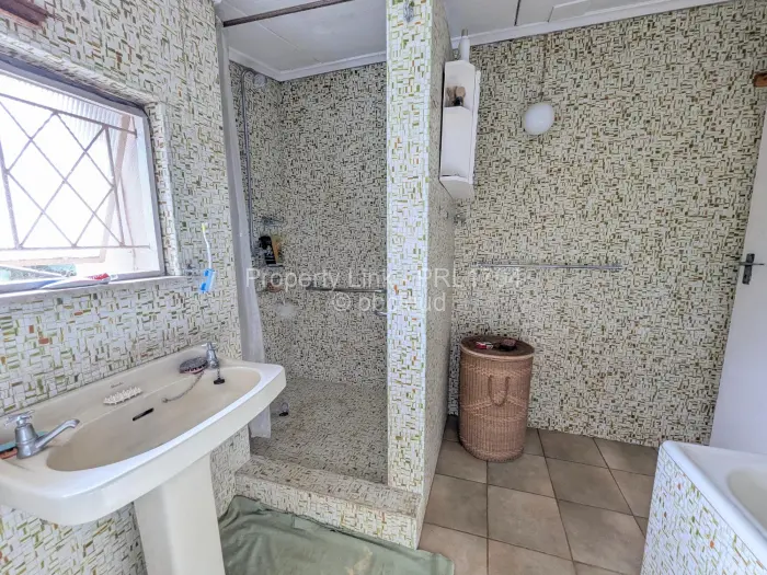 3 Bedroom House for Sale in Mandara, Harare