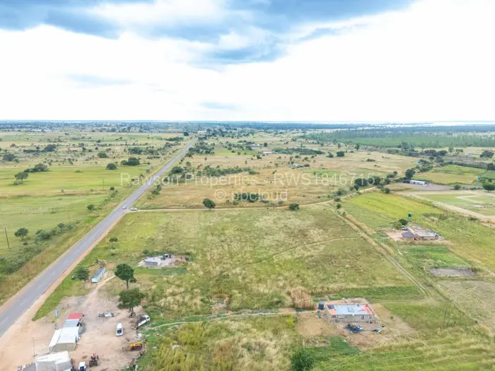 Commercial Stand for Sale in Norton, Norton